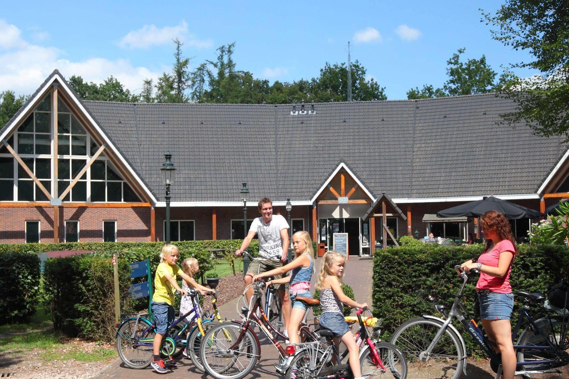 Roompot Landgoed Het Grote Zand Hooghalen Zewnętrze zdjęcie